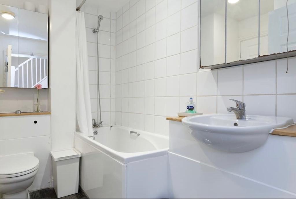 Lynbrook Grove Guesthouse London Ngoại thất bức ảnh